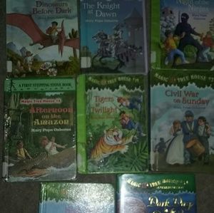 Bundle of magic tree house books
